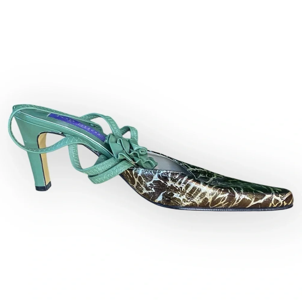 T16 Top Shoe Whimsical Heels